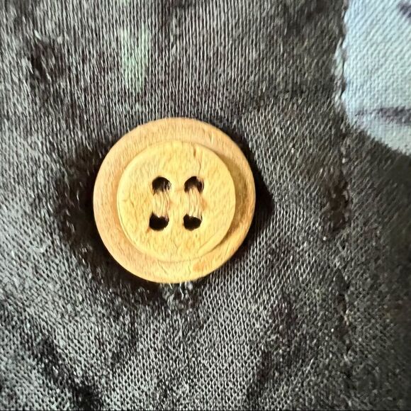 Knightsbridge Hibiscus Hula Girl Hawaiian Shirt - Picture 6 of 7